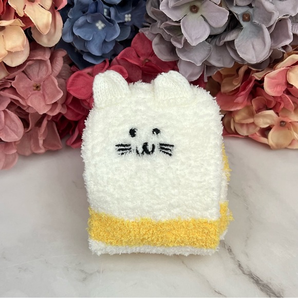 Whimsical Plush Animal Yellow Striped Kitten Fuzzy Knee Socks - Picture 9 of 12